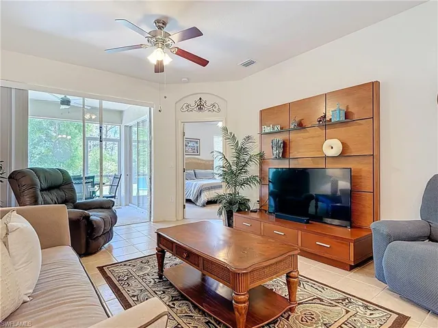 20930 Calle Cristal Ln 4, North Fort Myers, Florida 33917