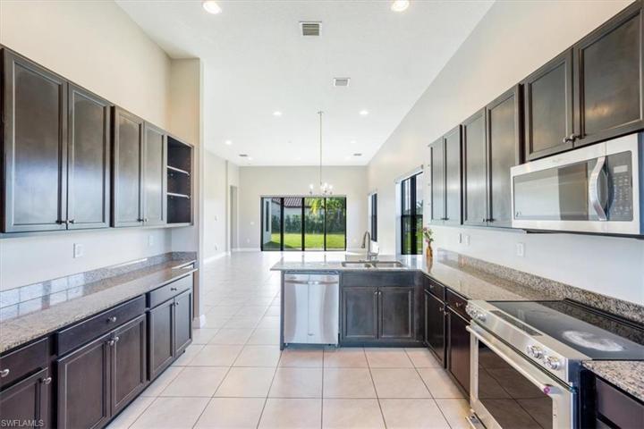 Expansive Kitchen