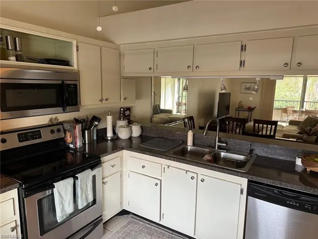 13150 White Marsh Ln 203, Fort Myers, Florida 33912