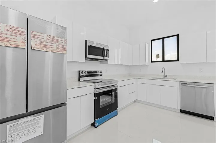 231 Nw 27th Ave, Cape Coral, Florida 33993