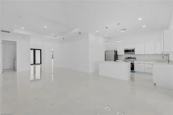 231 Nw 27th Ave, Cape Coral, Florida 33993