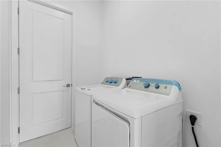 231 Nw 27th Ave, Cape Coral, Florida 33993