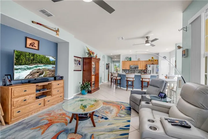 20061 Sanibel View Cir 101, Fort Myers, Florida 33908