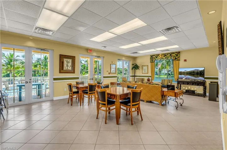 20061 Sanibel View Cir 101, Fort Myers, Florida 33908