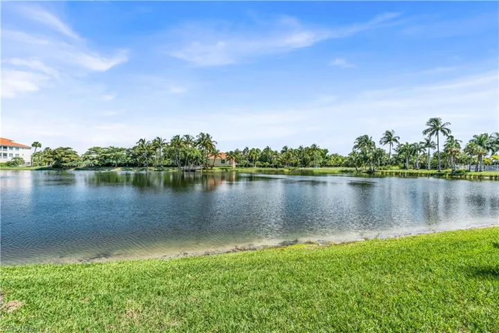 20061 Sanibel View Cir 101, Fort Myers, Florida 33908