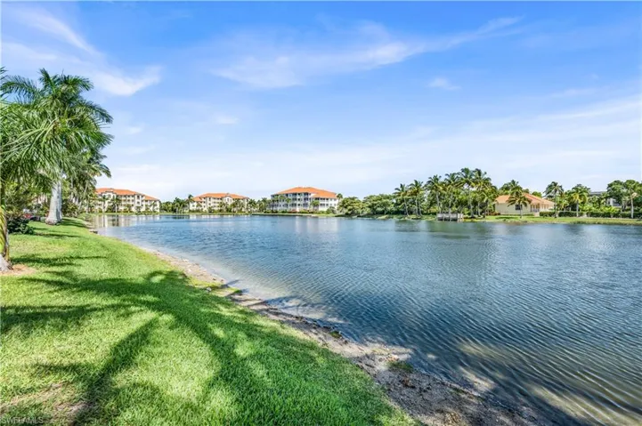 20061 Sanibel View Cir 101, Fort Myers, Florida 33908