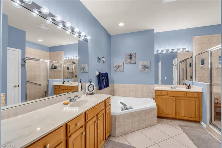 20061 Sanibel View Cir 101, Fort Myers, Florida 33908