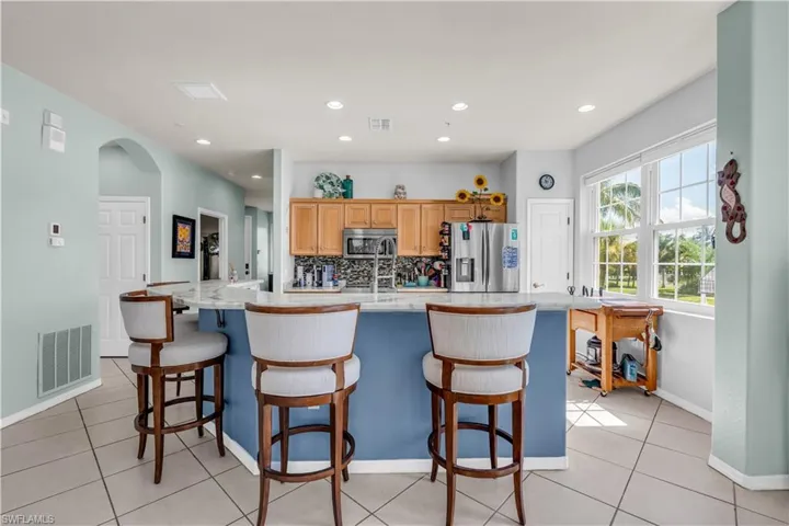 20061 Sanibel View Cir 101, Fort Myers, Florida 33908