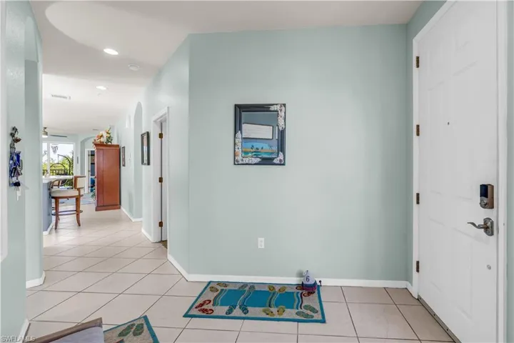 20061 Sanibel View Cir 101, Fort Myers, Florida 33908