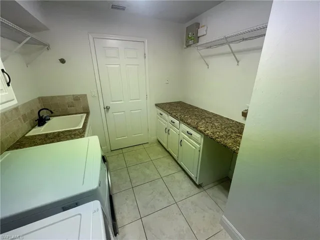 6011  Sea Grass  LN, Naples, FL 34116