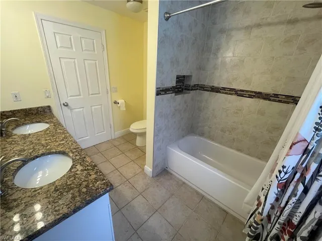 6011  Sea Grass  LN, Naples, FL 34116