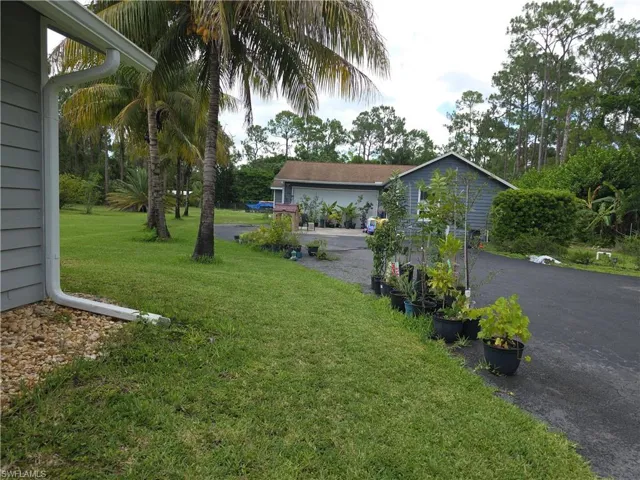6011  Sea Grass  LN, Naples, FL 34116