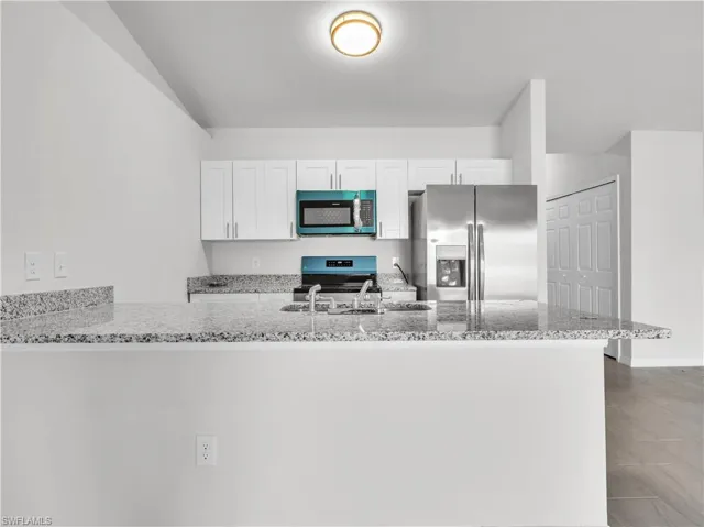 4620 Sw 8th Ct, Cape Coral, Florida 33914