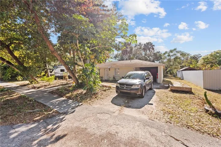 260  Delray  AVE, Fort Myers, FL 33905