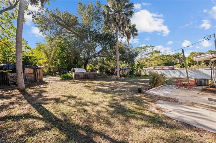 260  Delray  AVE, Fort Myers, FL 33905