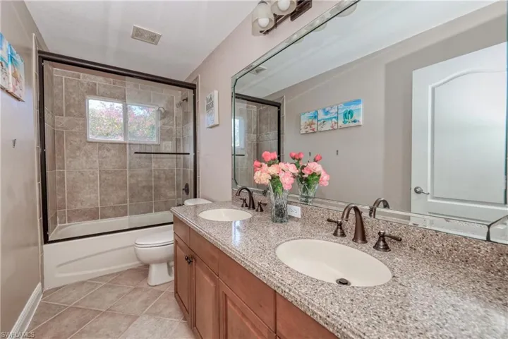 12490  Pebble Stone  CT, Fort Myers, FL 33913