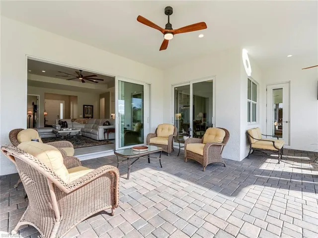 Large Lanai