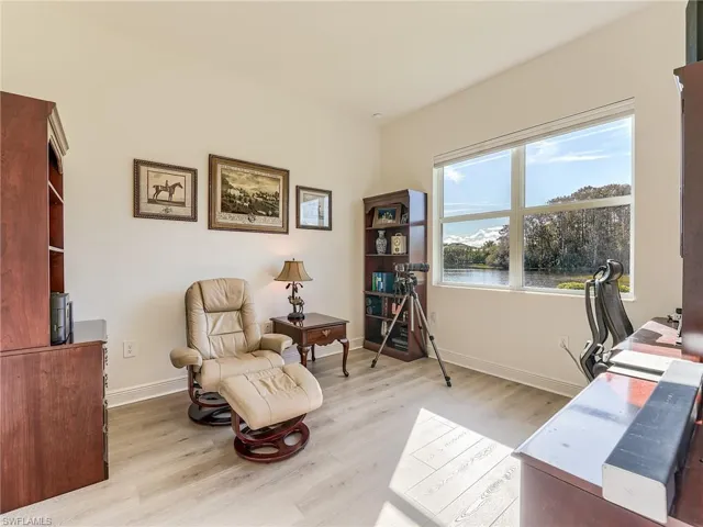 Guest Bedroom #3/Office