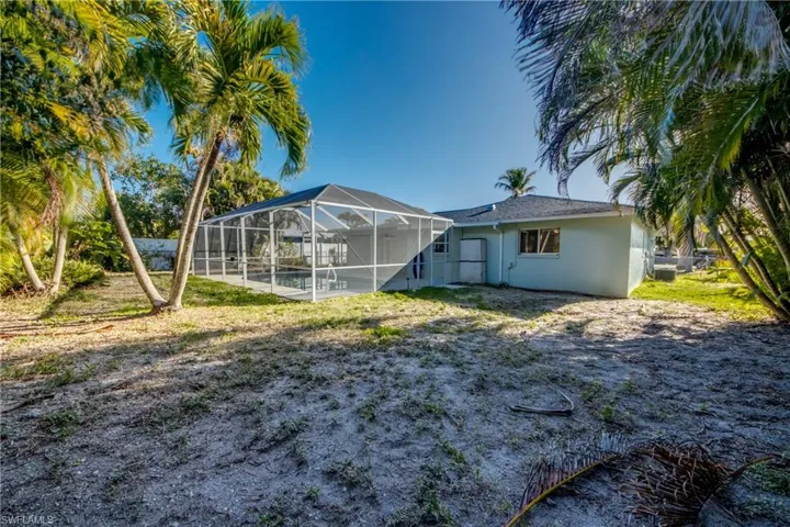 110 SE 13th  PL, Cape Coral, FL 33990