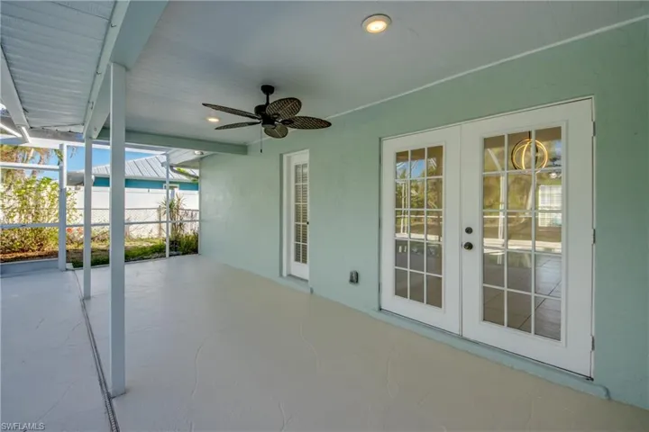 110 SE 13th  PL, Cape Coral, FL 33990