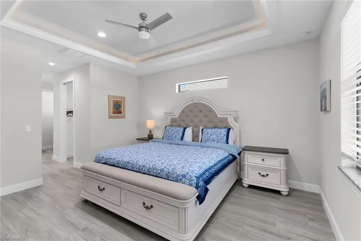 635 NE 7th  TER, Cape Coral, FL 33909