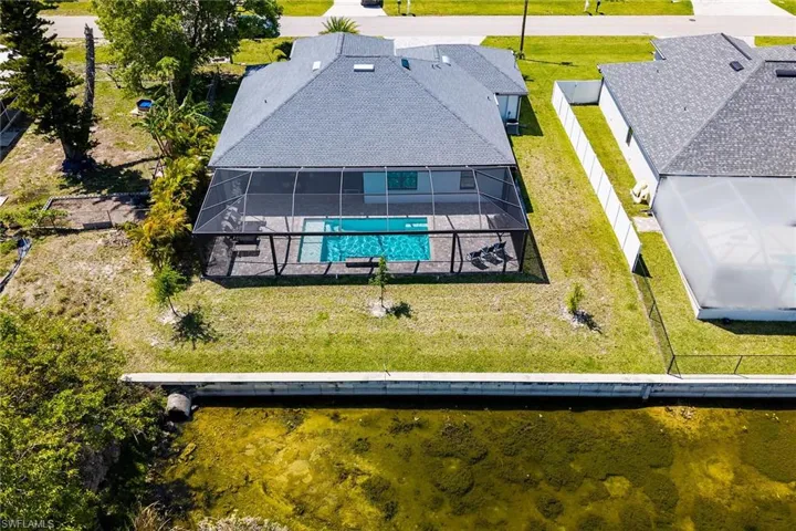 635 NE 7th  TER, Cape Coral, FL 33909