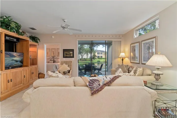 Living area with a ceiling fan