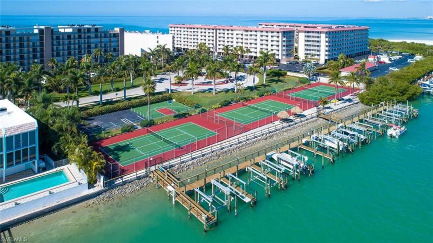 25800 Hickory BLVD # 301, BONITA SPRINGS FL 34134
