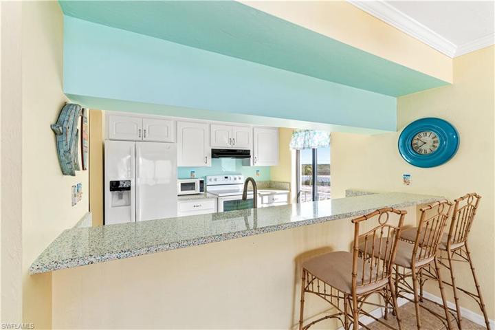 25800 Hickory BLVD # 301, BONITA SPRINGS FL 34134