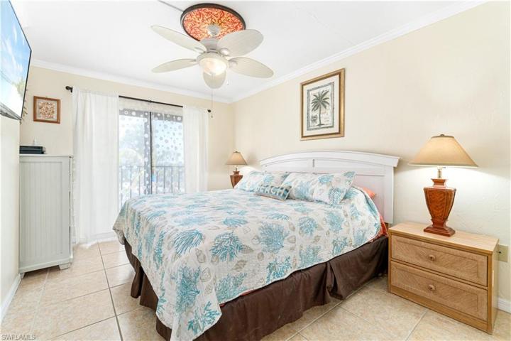 25800 Hickory BLVD # 301, BONITA SPRINGS FL 34134