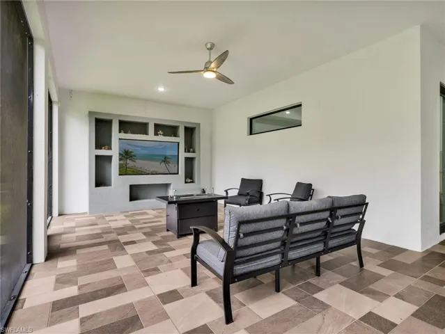 1020 Maple Ave N, Lehigh Acres, Florida 33972