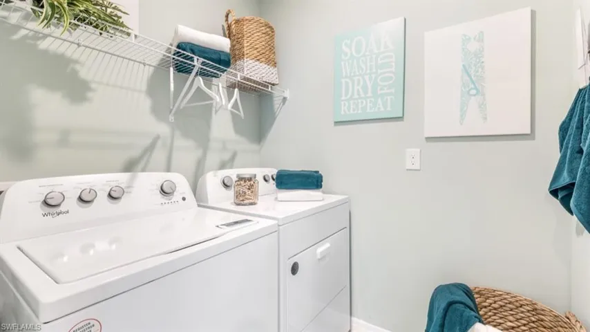 2833  Pillar Coral  LN, North Fort Myers, FL 33903