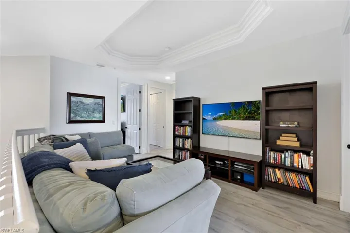 Large Den/Loft
