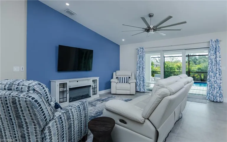 2207 Surfside Blvd, Cape Coral, Florida 33991