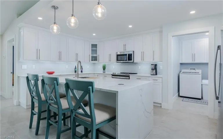 2207 Surfside Blvd, Cape Coral, Florida 33991