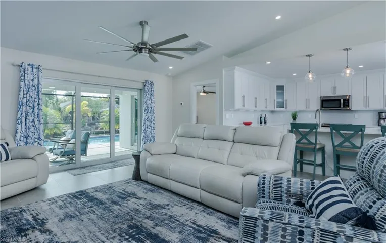 2207 Surfside Blvd, Cape Coral, Florida 33991