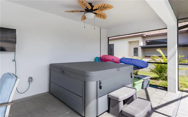 2207 Surfside Blvd, Cape Coral, Florida 33991