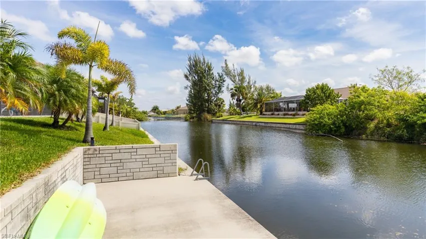 2207 Surfside Blvd, Cape Coral, Florida 33991
