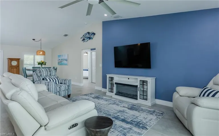 2207 Surfside Blvd, Cape Coral, Florida 33991