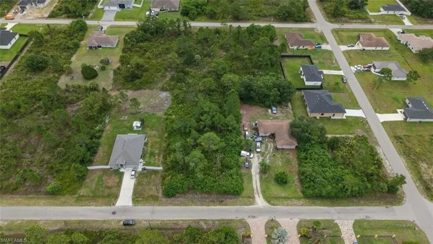 904 Poinsettia Ave, Lehigh Acres, Florida 33972