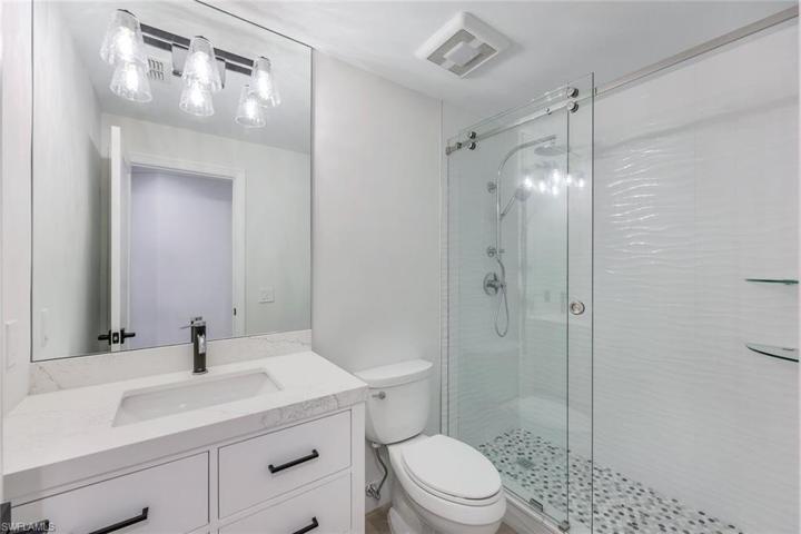 Beautifully Renovated Guest Bathroom