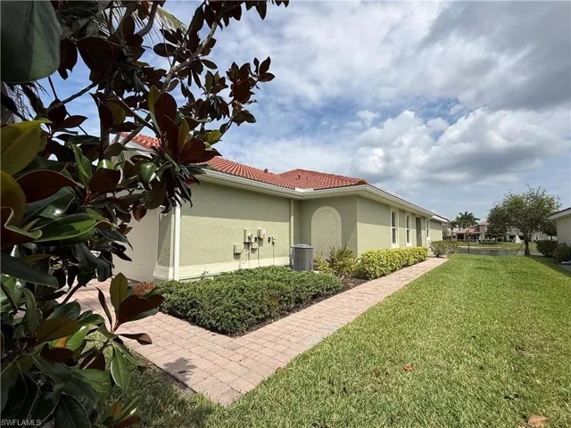 3889  Dunnster  CT, Fort Myers, FL 33916