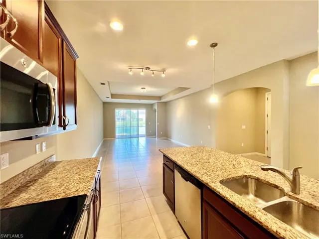 3889  Dunnster  CT, Fort Myers, FL 33916