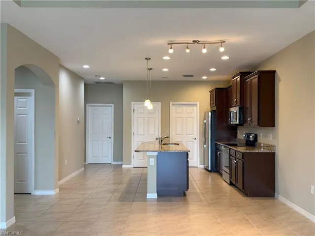 3889  Dunnster  CT, Fort Myers, FL 33916