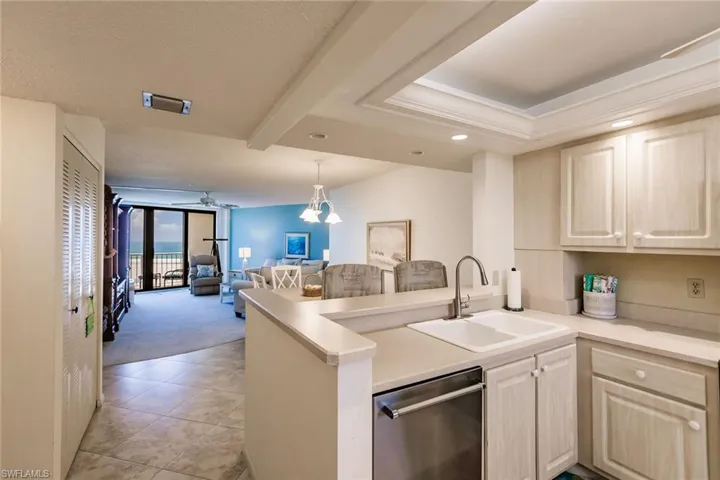 260 Seaview Ct 904, Marco Island, Florida 34145