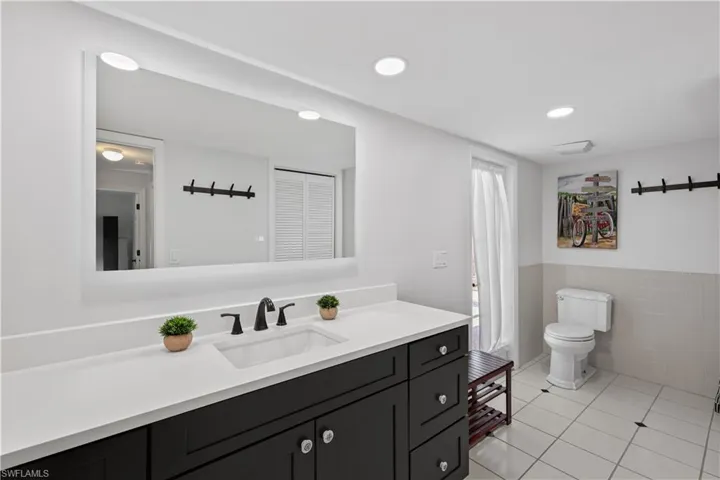 5215  Pelican  BLVD, Cape Coral, FL 33914