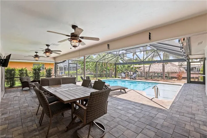 5215  Pelican  BLVD, Cape Coral, FL 33914