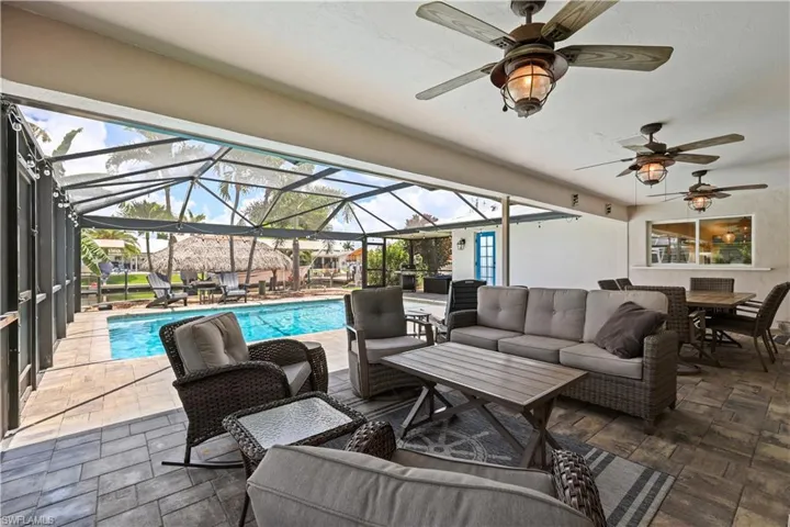 5215  Pelican  BLVD, Cape Coral, FL 33914