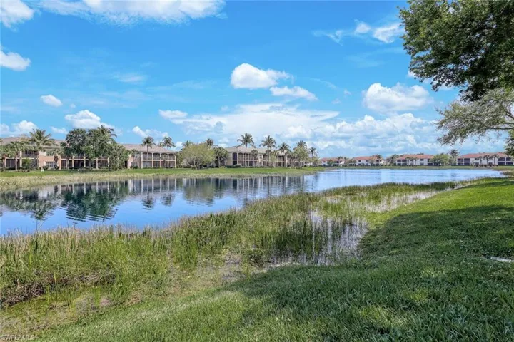 3093  Aviamar  CIR, Naples, FL 34114