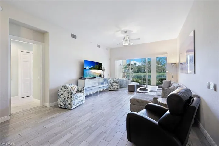 3093  Aviamar  CIR, Naples, FL 34114
